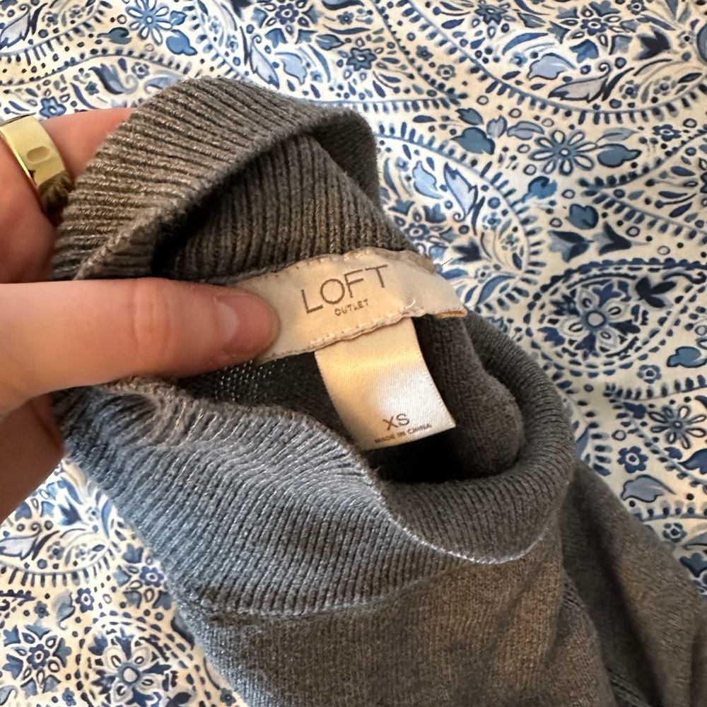 LOFT turtleneck - Picture 4 of 4